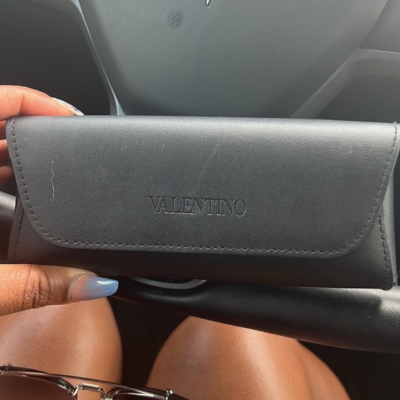 Valentino Sunglasses - Picture 5 of 6